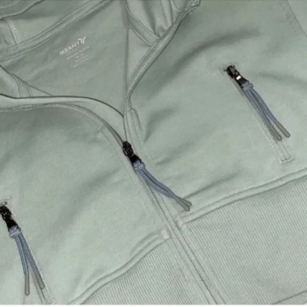 Girls Old Navy Crop Blue and Green Cropped Hoodie(Size XS 5)
